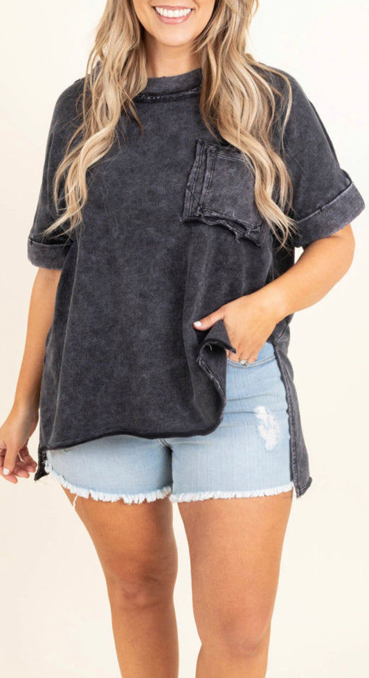 Gray Mineral Wash Distressed Slit Patch Pocket
Oversize Tee