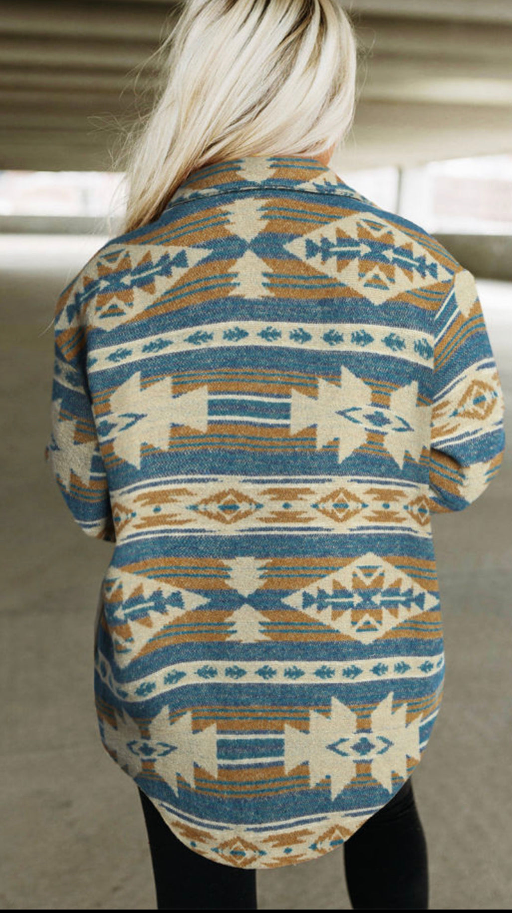 Blue Western Aztec Print Button Flap
Pocket Shacket