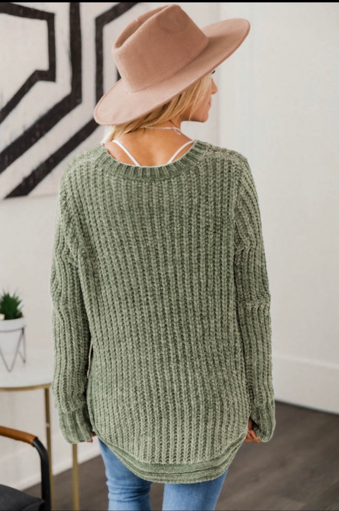 Green Long Sleeve Round Hem Cable Knit