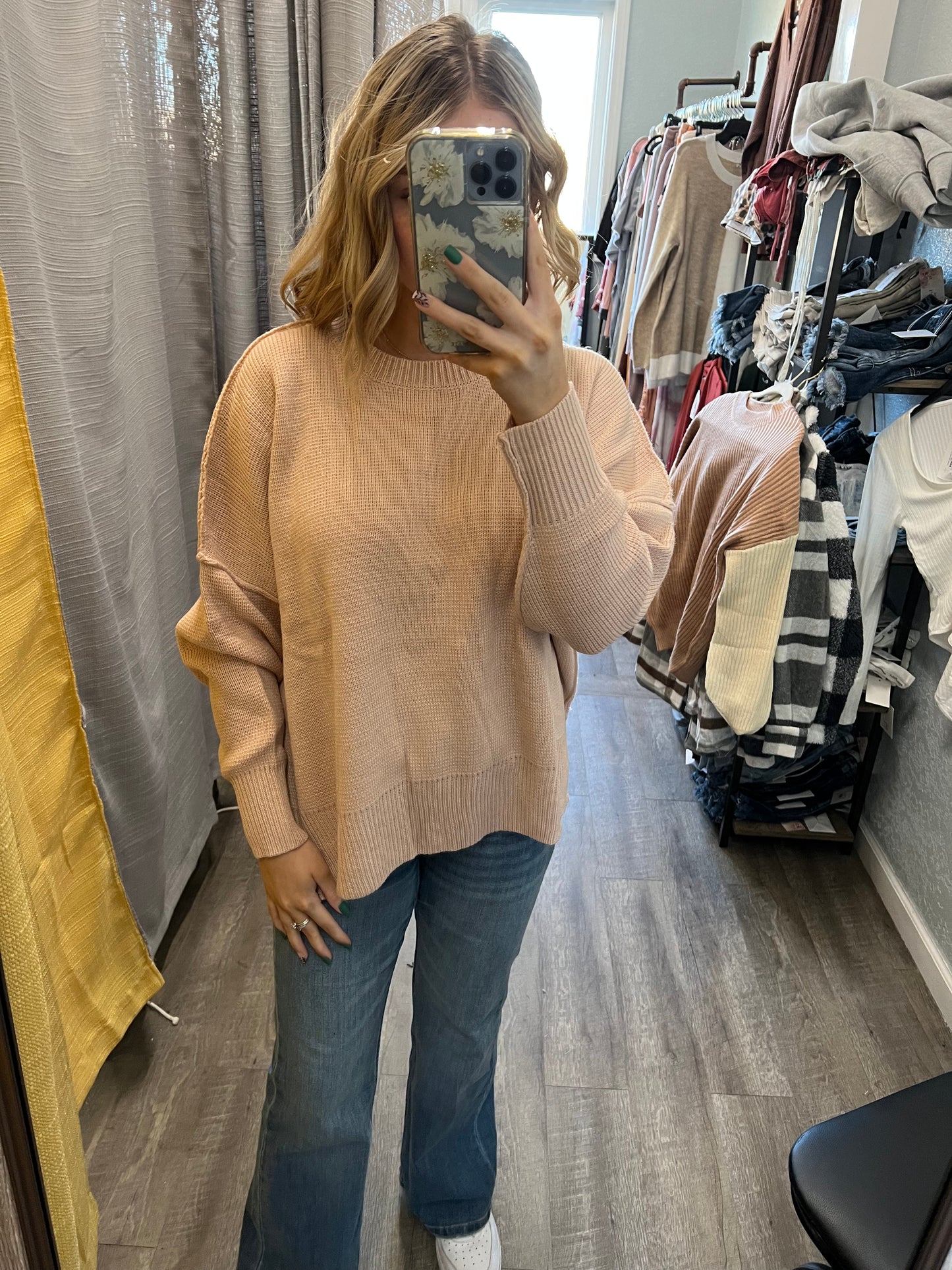 LOOSE FIT DOLMAN SLEEVE KNIT SWEATER