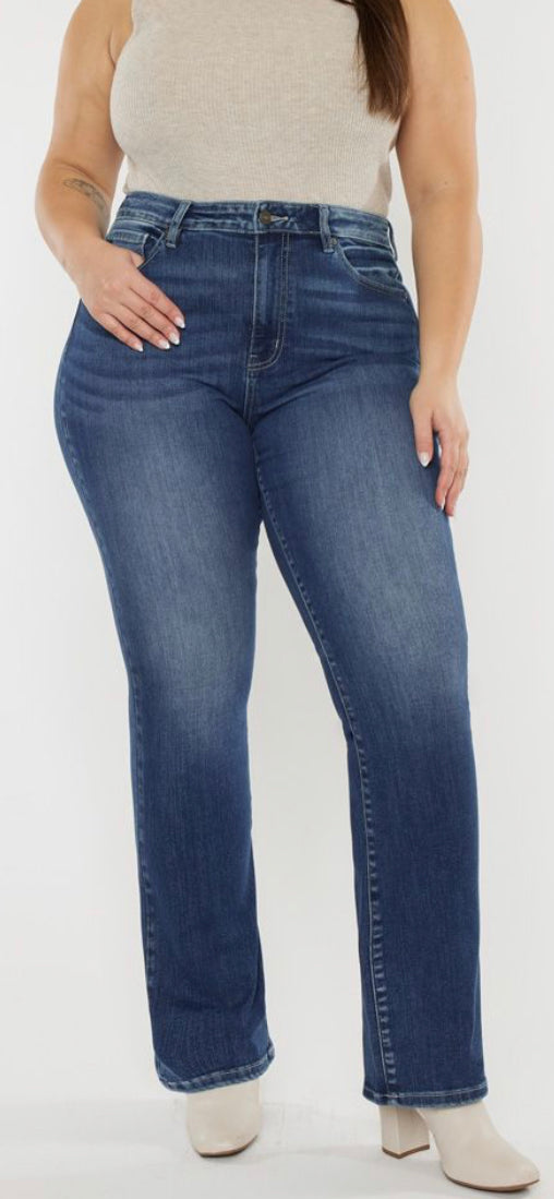 Curvy Kancan clean basic skinny bootcut