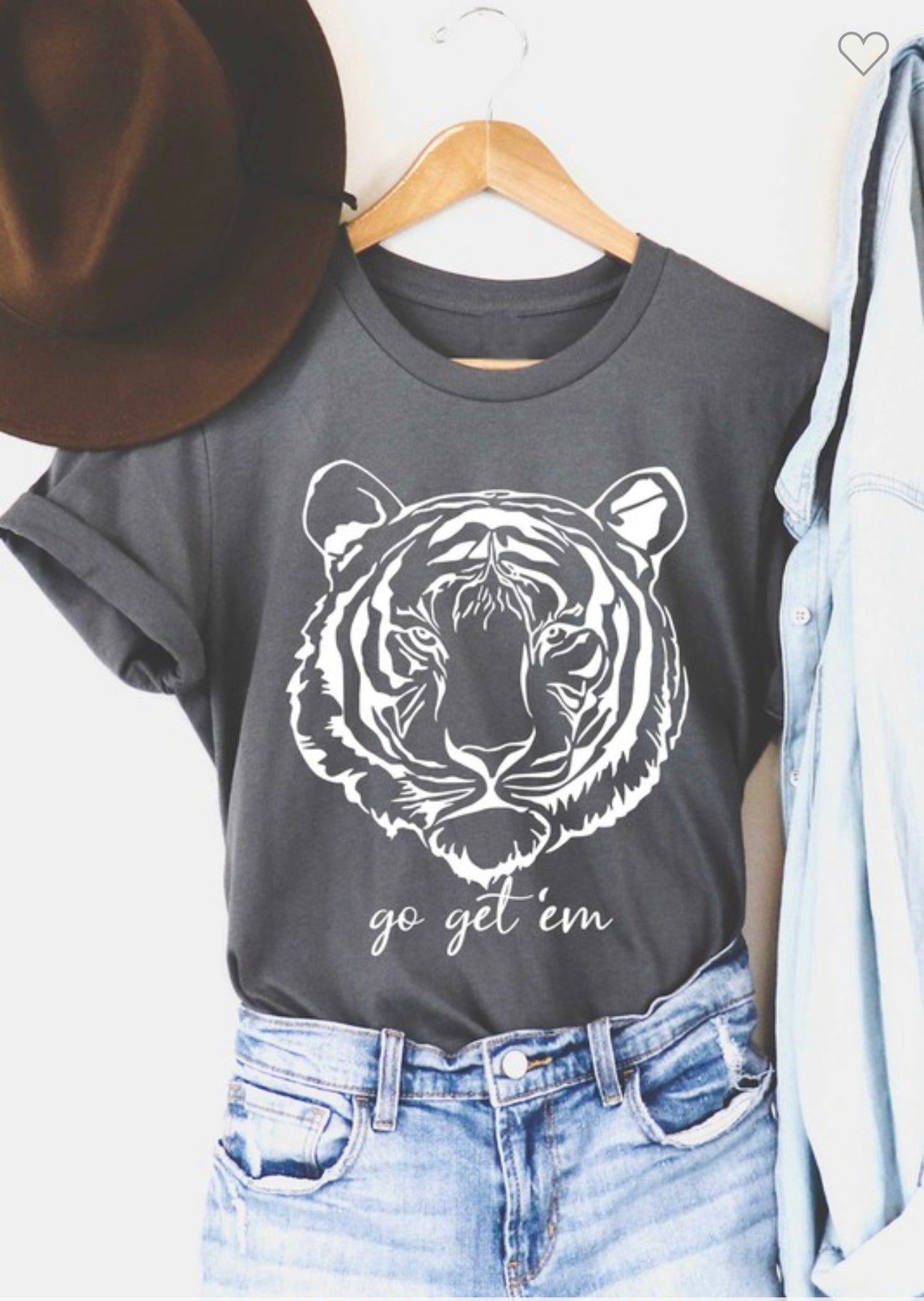 GO GET 'EM TIGER GRAPHIC TEE