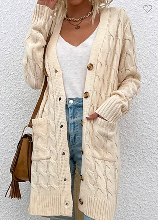 TWIST CABLE KNIT BUTTON CARDIGAN