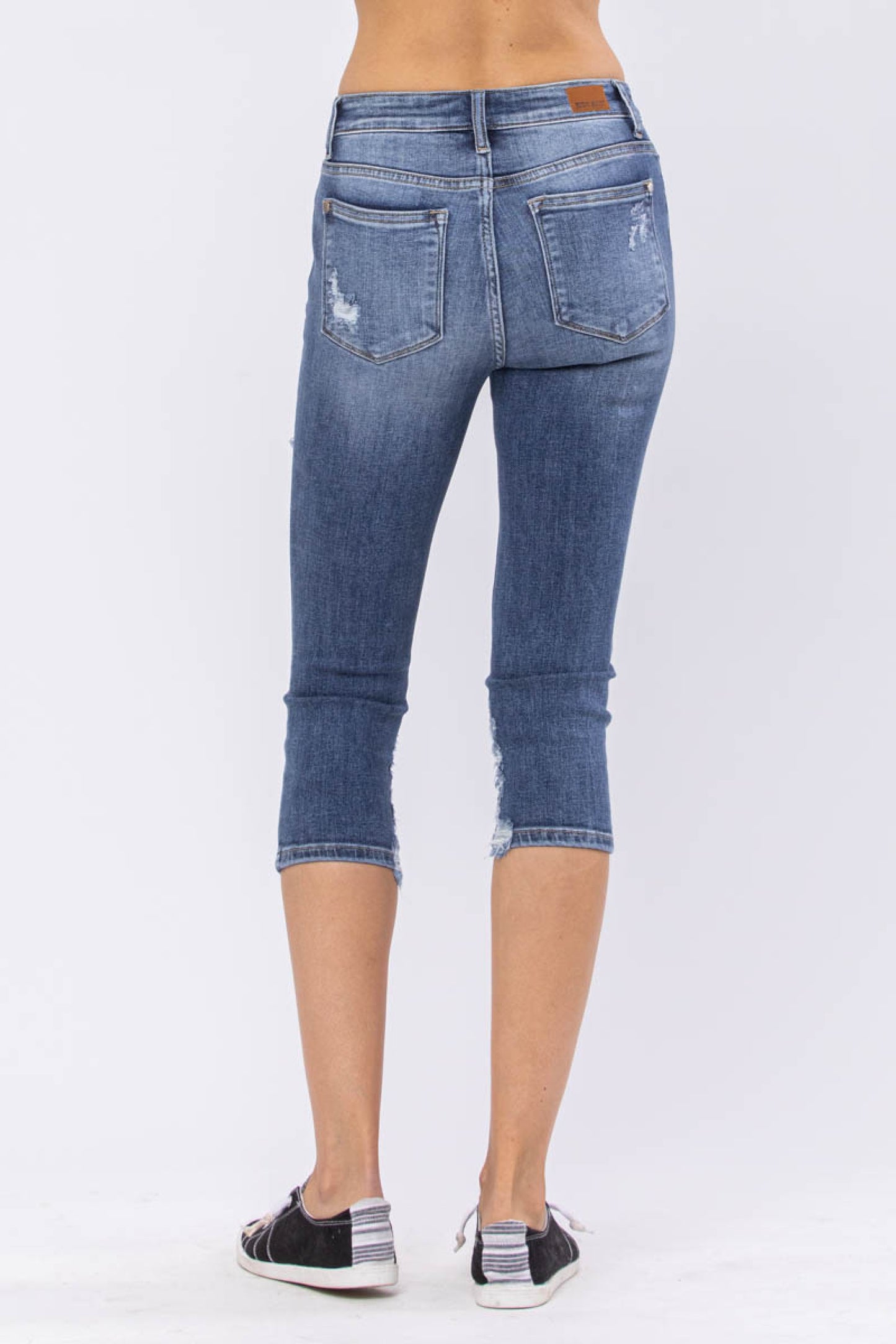 Curvy Judy Blue Heather Mid Rise Capri